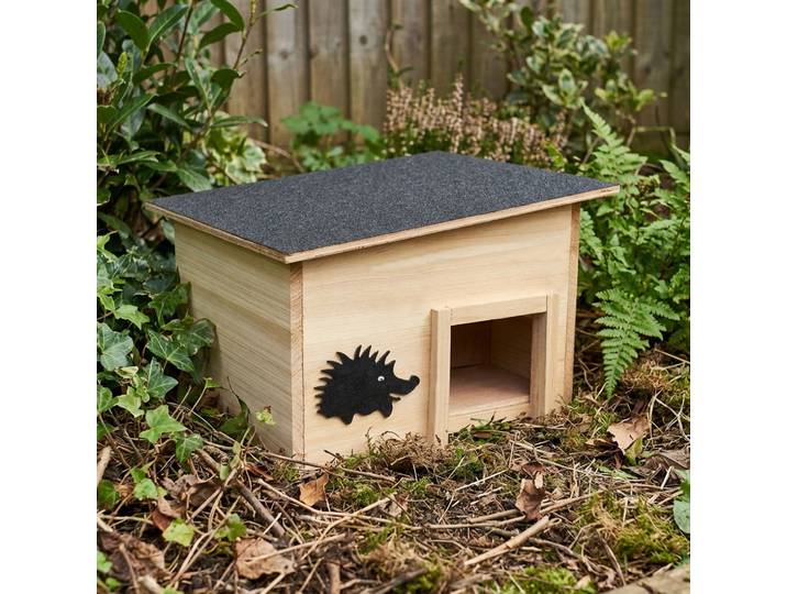 Igelhaus aus Holz
