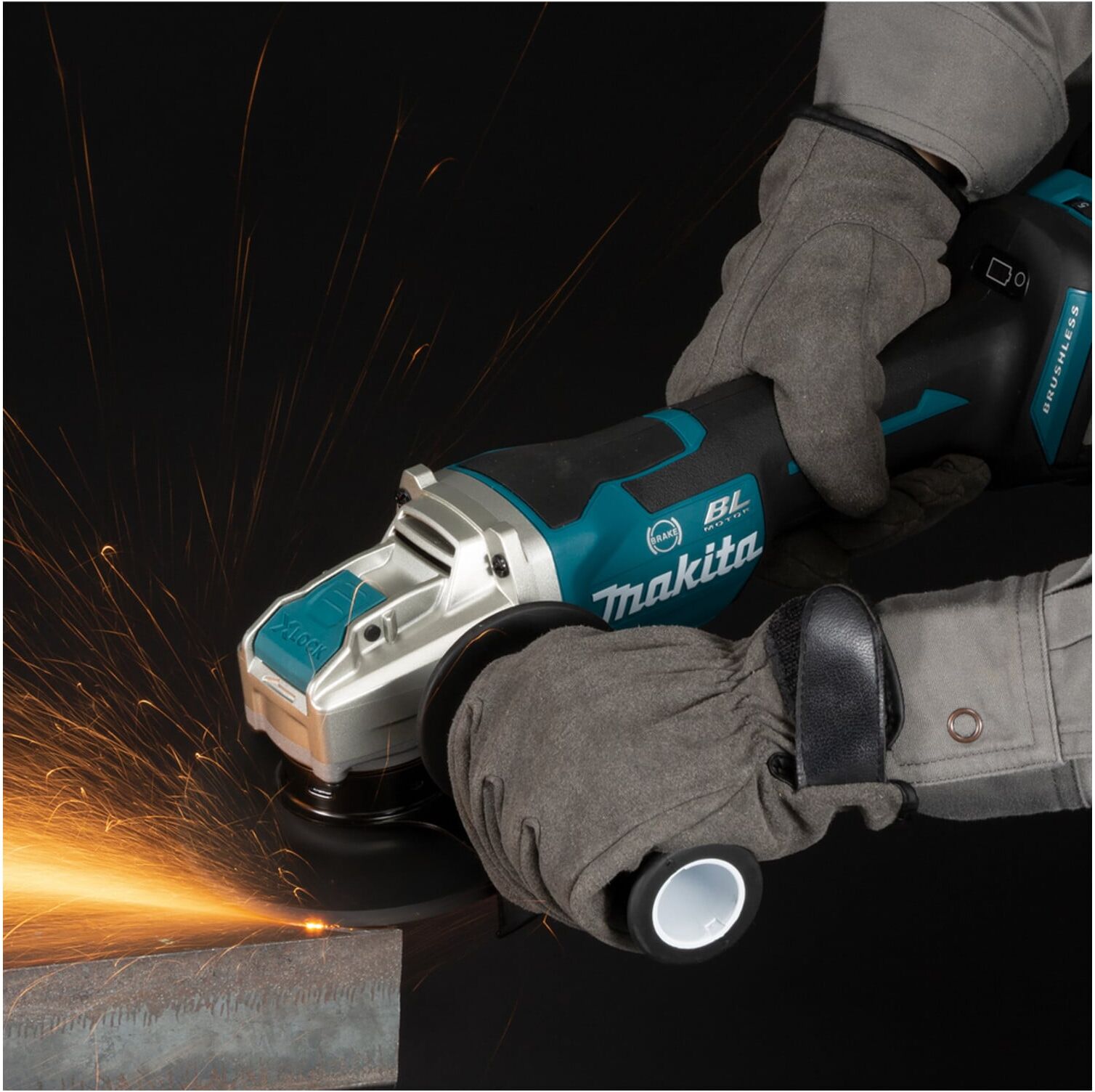 Makita Akku-Winkelschleifer 18V DGA519RTJ)