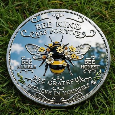 Gedenkmünze „Biene – Freundlichkeit und Positivität", gravierte Sammlermünze aus Metall mit Bienenmotiv und positiven Affirmationszitaten, dekoratives und inspirierendes Geschenk für den Schreibtisch im Homeoffice.