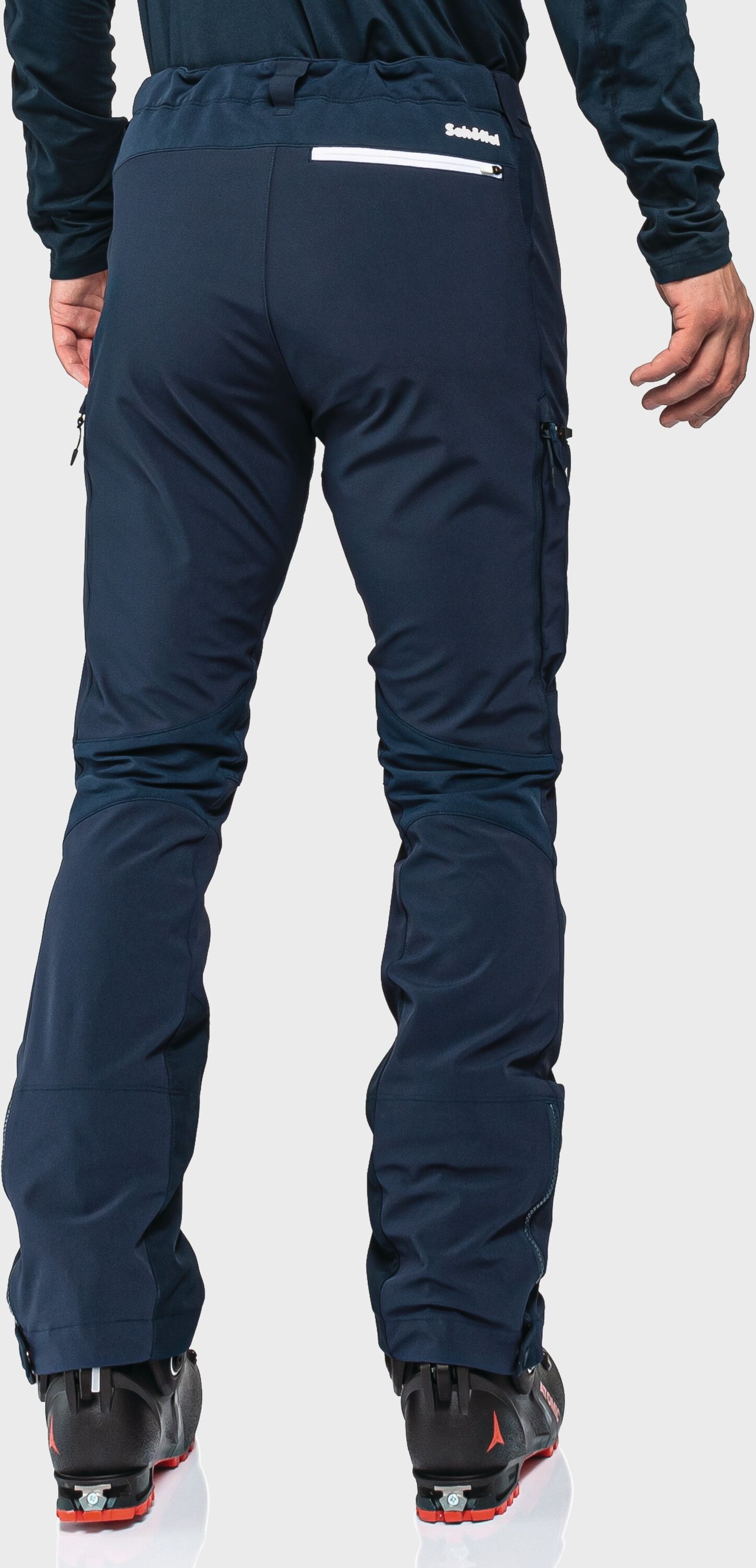 Outdoorhose SCHÖFFEL "Softshell Pants Matrei M", Herren, Gr. 52, Normalgrössen, blau (8820, blau), Oberstoff : 88% Nylon 12% Elasthan Innenseite: 100% Polyester (Membran: Polyurethan) Oberstoff Einsatz: 56% Nylon 34% Polyester 10% Elasthan Oberstoff : 88%