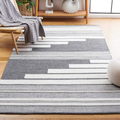 SAFAVIEH Handmade Kilim Sedef Modern Rug