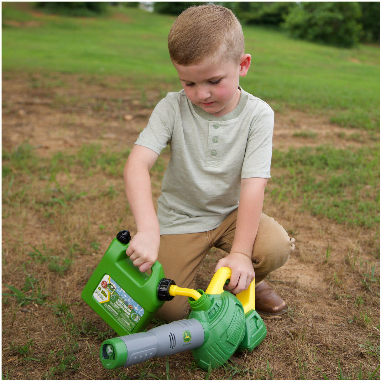 Sunny Days Entertainment John Deere Bubble Leaf Blower with Bubble Refill Gas Can for Kids - Battery Operated Toy - Imaginative Play - Ages 3+