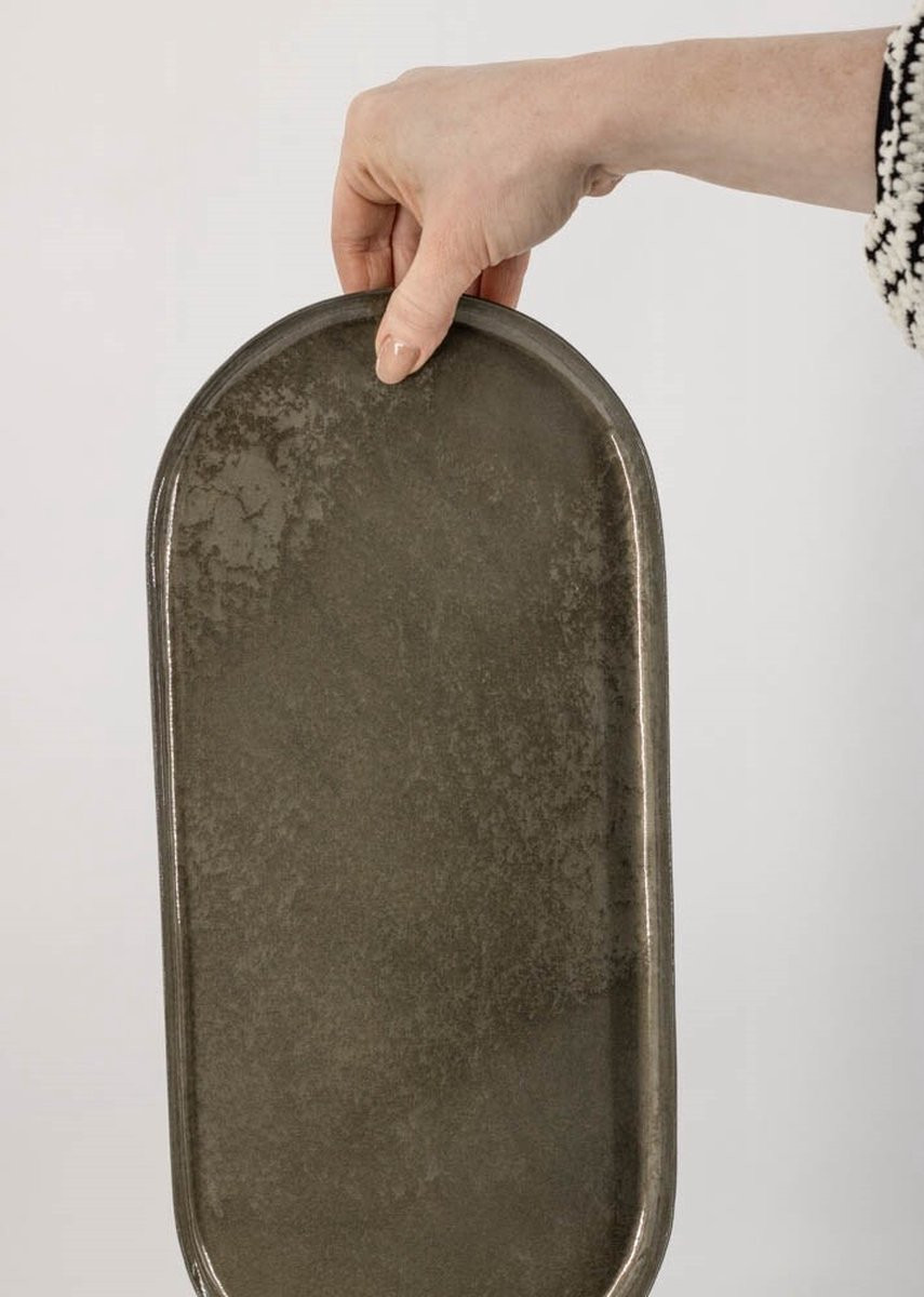 HomeBound by KY Ovaal metalen dienblad olive