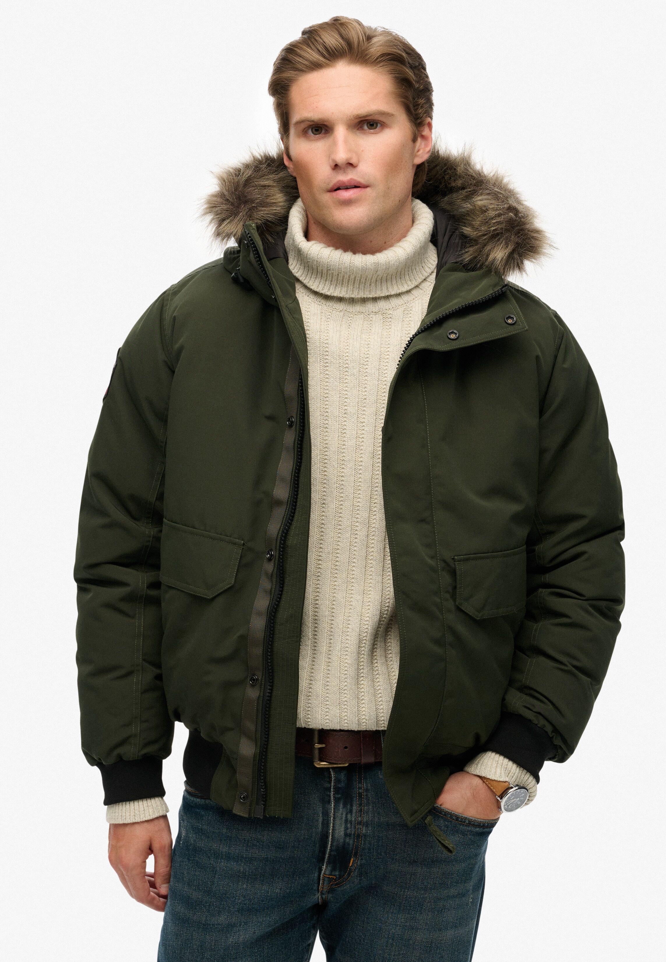 Steppjacke SUPERDRY "EVEREST FAUX FUR BOMBER JACKET", Herren, Gr. XXL, grün (surplus goods olive grün), Web, Obermaterial: 100% Polyester, unifarben, relaxed fit, Jacken Steppjacke, mit lockerer Passform, unifarbenes Design surplus goods olive grün XXL