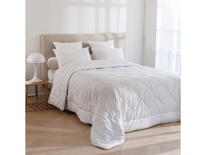 Couette naturelle garnie poils de chameau - Blancheporte