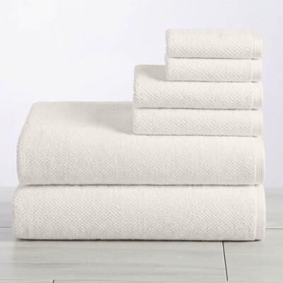 Linery & Co. Luxury Cotton Loop Textured Bath Towel.