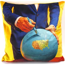 Seletti Wears Toiletpaper PE Globe Kissen