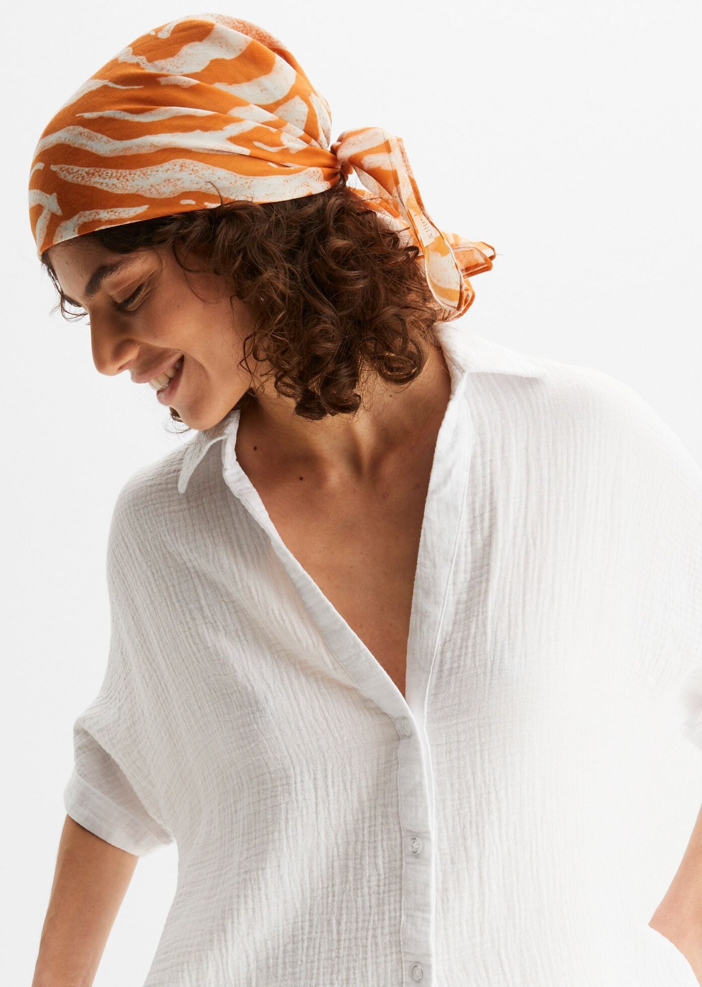 Shirtbluse BONPRIX "Oversize-Longbluse aus softem Musselin", Damen, Gr. 52, weiß, Obermaterial: 100% Baumwolle, oversize, Blusen Shirtbluse, Oversize-Passform, für warme Tage, aus weichem Musselin