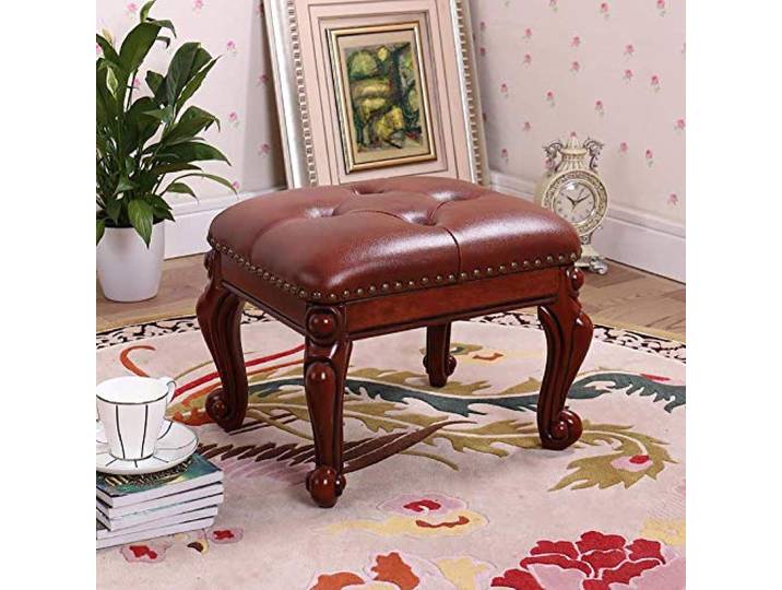 PLKASHUC Vintage-Fußhocker aus PU-Leder mit Knöpfen und 4 geschnitzten Holzbeinen(Brown)