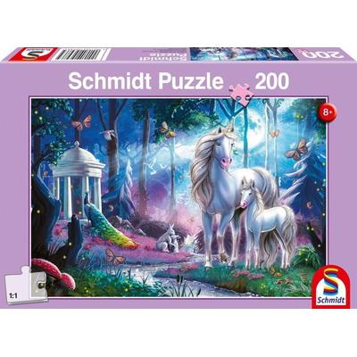 Einhornstute mit Fohlen