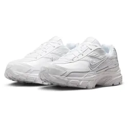 NIKE Initiator Sneaker Damen 100 - white/metallic silver-photon dust 42.5