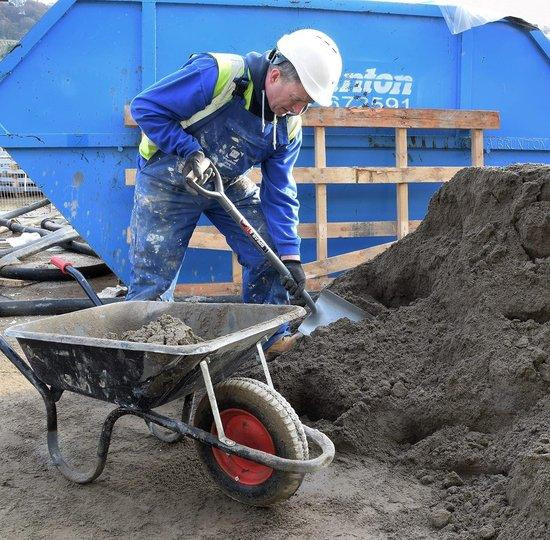 Fiskars 2000AC Tapermondstahl schep met blauwe MYD-handgreep voor tuinieren