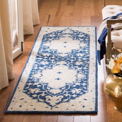 SAFAVIEH Handmade Micro-Loop Heidegunde Wool Rug