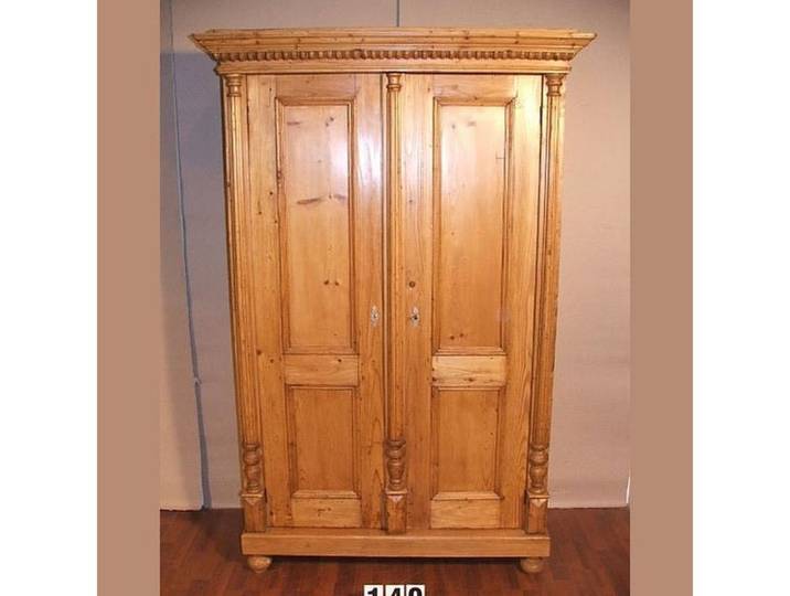 Luxury-Park-Direct Kommode Weichholz Schrank zweitürig Ungarn Kaiserzeit rund 1890 Superpreis .Lu