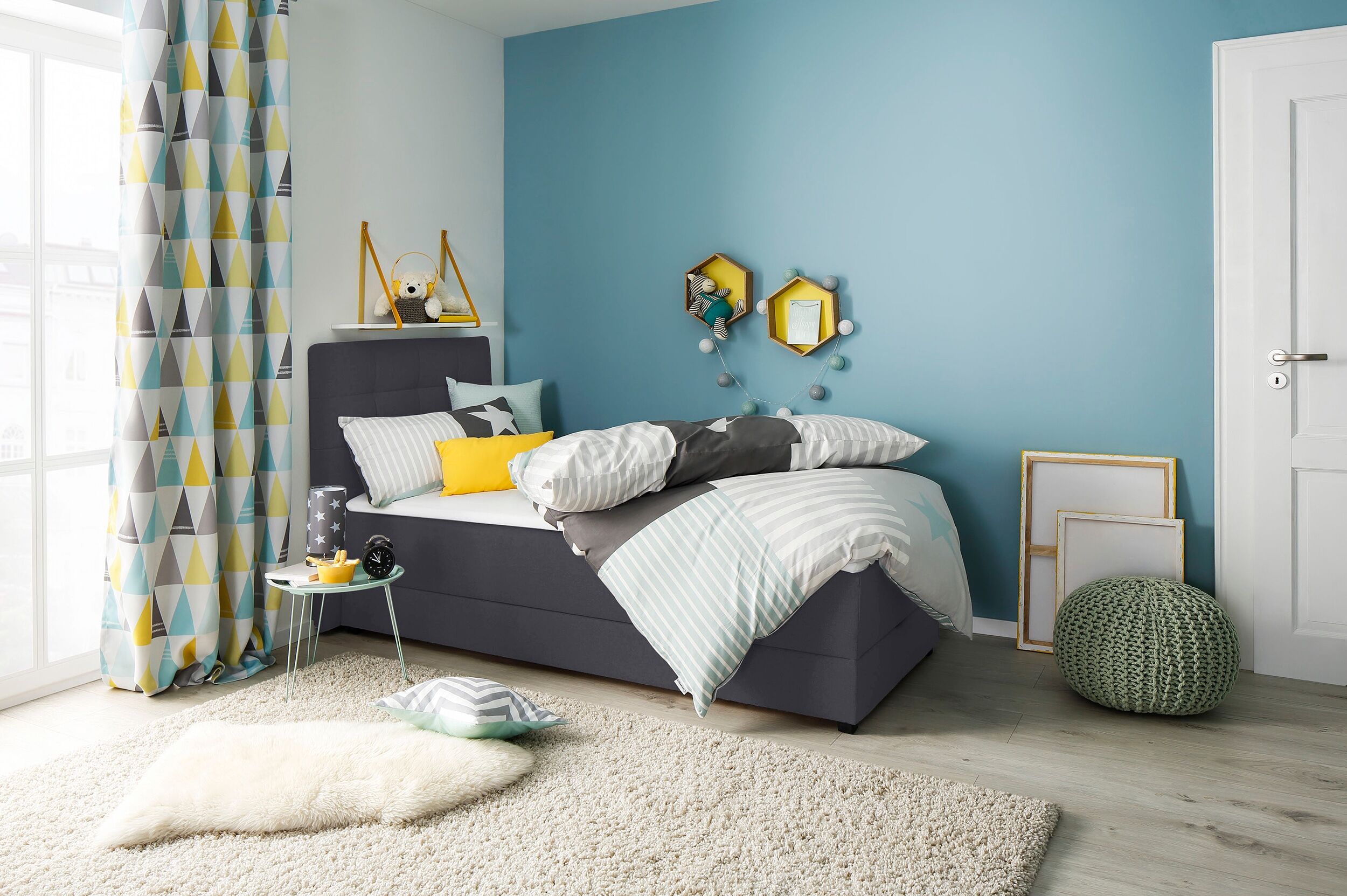 Boxbett HOME AFFAIRE "Mieke", grau (anthrazit), B:133cm L:210cm, Struktur imprägniert (100%), Komplettbetten, Boxbett, incl. Bettkasten und Topper, Bezug imprägniert, 2 Breiten anthrazit Struktur imprägniert, Liegefläche B/L: 120cm x 200cm, Gewicht bis: 1