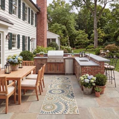 SAFAVIEH Veranda Sissy Indoor/ Outdoor Waterproof Patio Backyard Rug