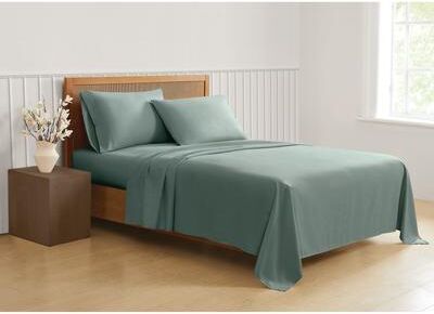 Truly Soft Green Recycled Sheet Set