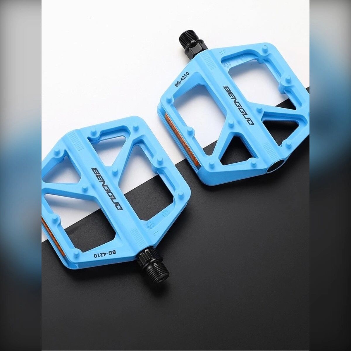 INF Mountainbike Nylon-Pedale — breite Plattform, 10 Anti-Rutsch-Stifte, abgedichtete Lager & Chromoly-Stahlachse mit Blau