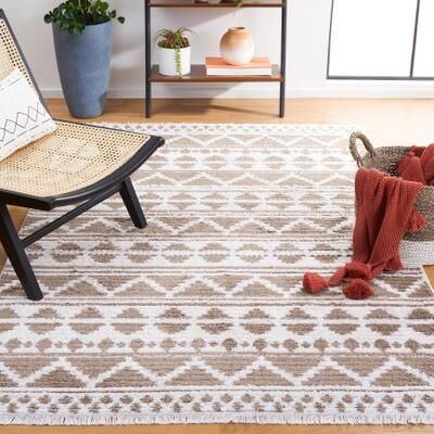 SAFAVIEH Augustine Ainikki Rustic Moroccan Fringe Rug