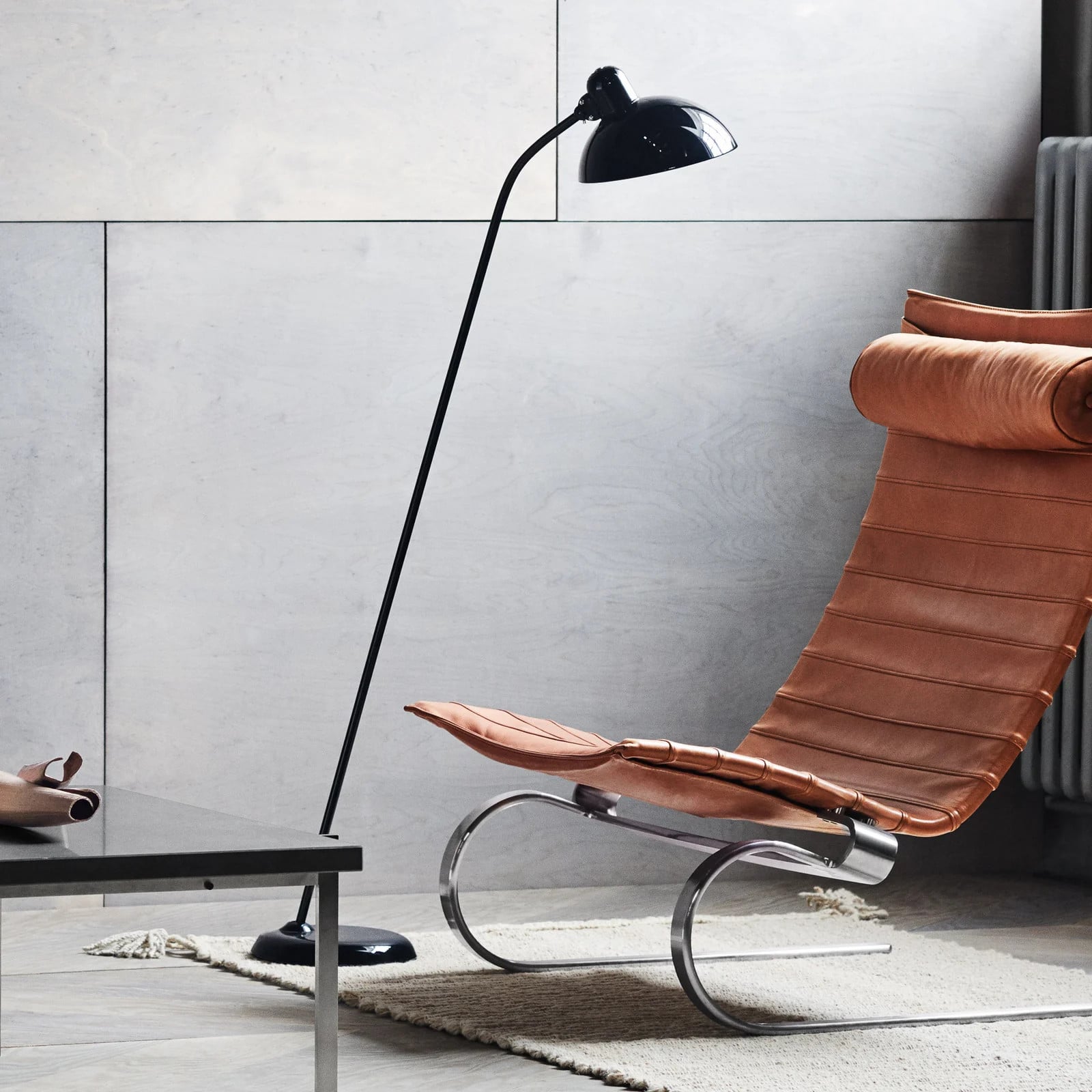 Fritz Hansen Kaiser Idell 6556-F Vloerlamp - Zwart - Metaal