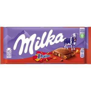 Milka Tafelschokolade Daim, mit Mandelkaramellstückchen, 90 g