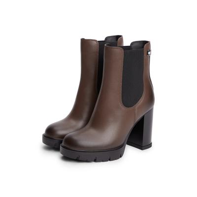Chelseaboots TOMMY JEANS "TJW CHELSEA HIGH HEEL BOOTS", Damen, Gr. 37, braun (dunkelbraun), Leder, Basic, Schuhe Chelseaboots, Ankle Boots, Plateaustiefeletten mit Stretcheinsatz und Logoflagge
