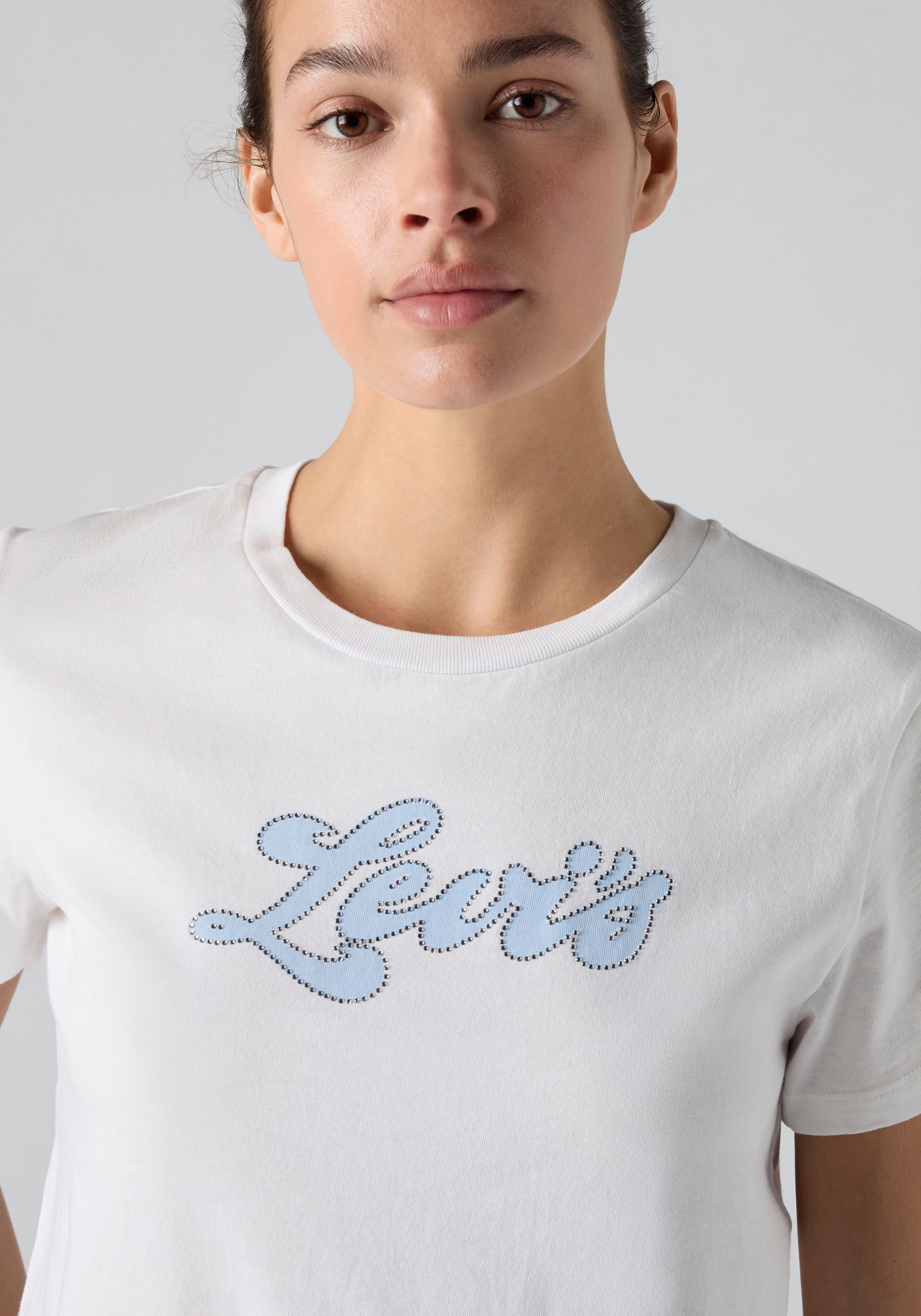 Rundhalsshirt LEVI'S "THE PERFECT TEE", Damen, Gr. XL (42), weiss (rhinestone levis weiß), Jersey, Obermaterial: 100% Baumwolle, kontrastfarbene Details, figurbetont hüftlang, Rundhals, Shirts Rundhalsshirt, mit Logo im Metallic-Holo Print rhinestone levi