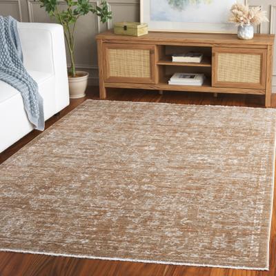 SAFAVIEH Hazel Heti Traditional Oriental Rug