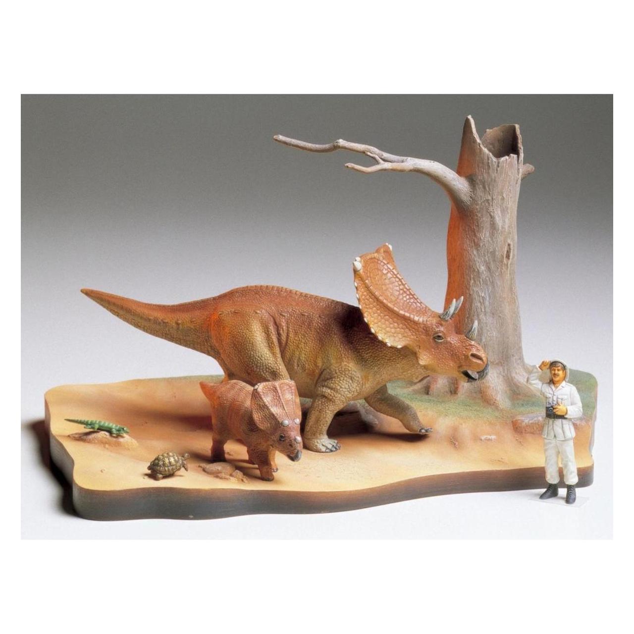 Tamiya 300060101 - 1:35 Chasmosaurus Diorama Set (300060101)