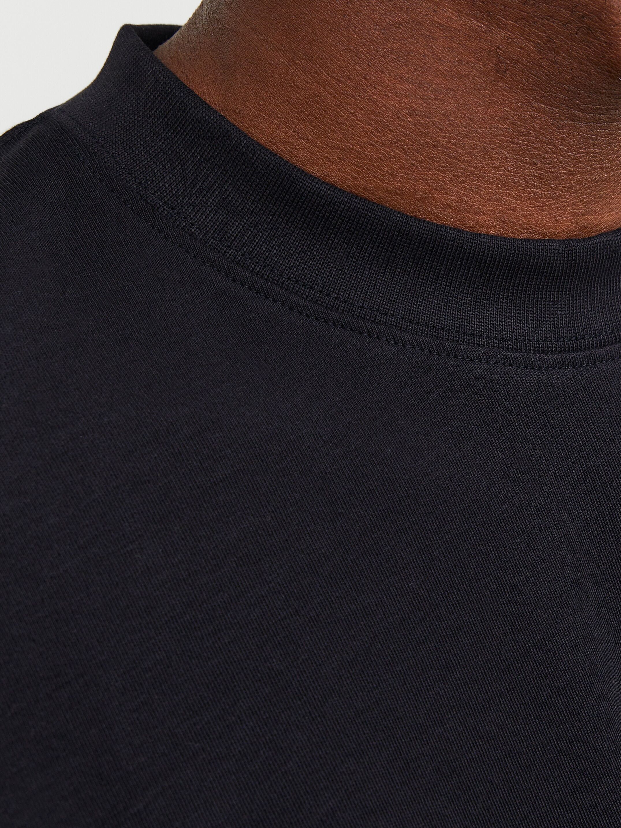 Rundhalsshirt JACK & JONES "JJEURBAN EDGE TEE SS O-NECK NOOS", Herren, Gr. XS, schwarz, Jersey, Obermaterial: 100% Baumwolle, unifarben, relaxed fit taillenbedeckt, Rundhals, gerader Abschluss, Shirts Rundhalsshirt, mit Rundhalsausschnitt schwarz XS