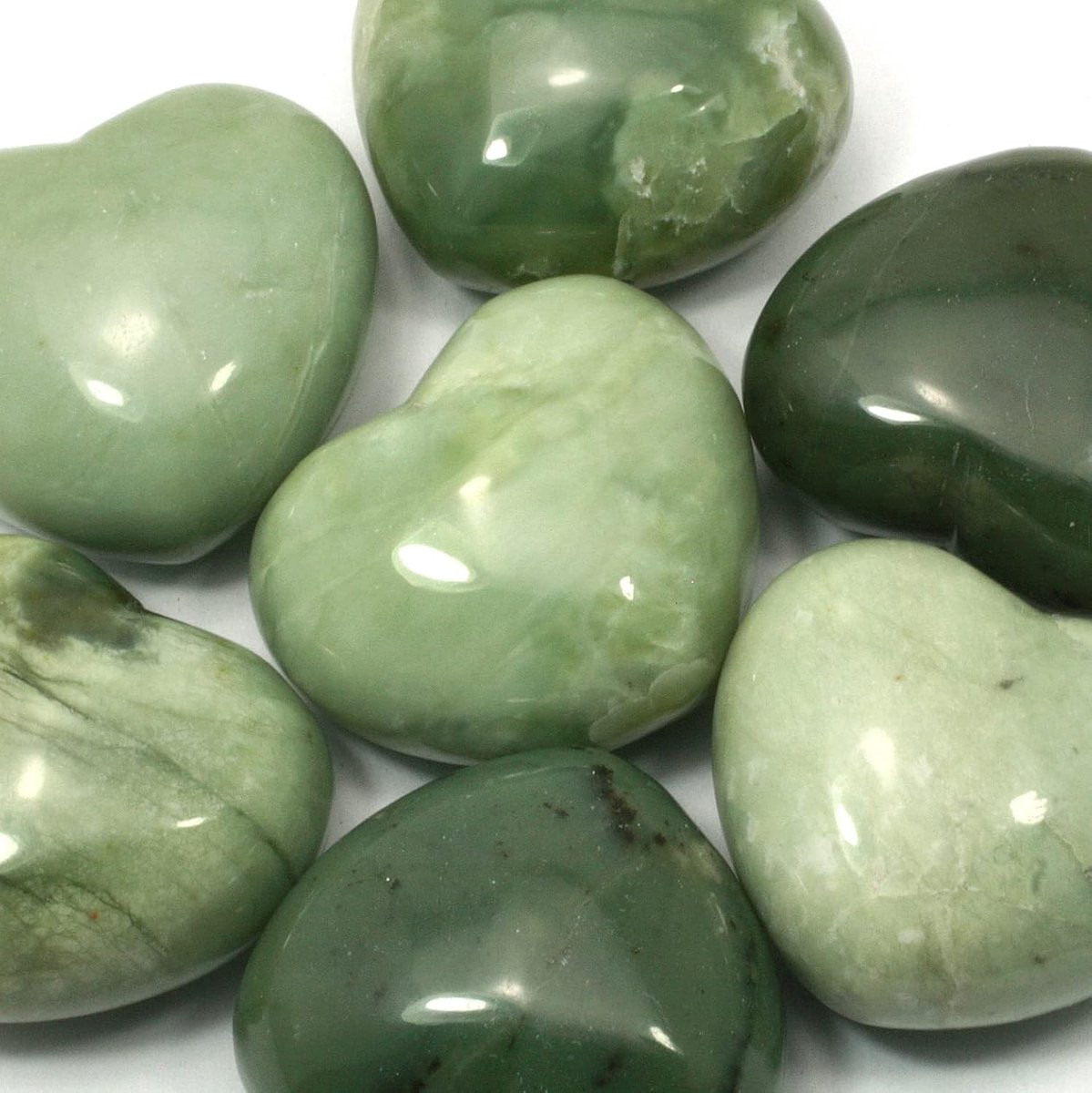 Natuurlijk lichtgroen kristallen hart van nieuwe jade, 4 cm