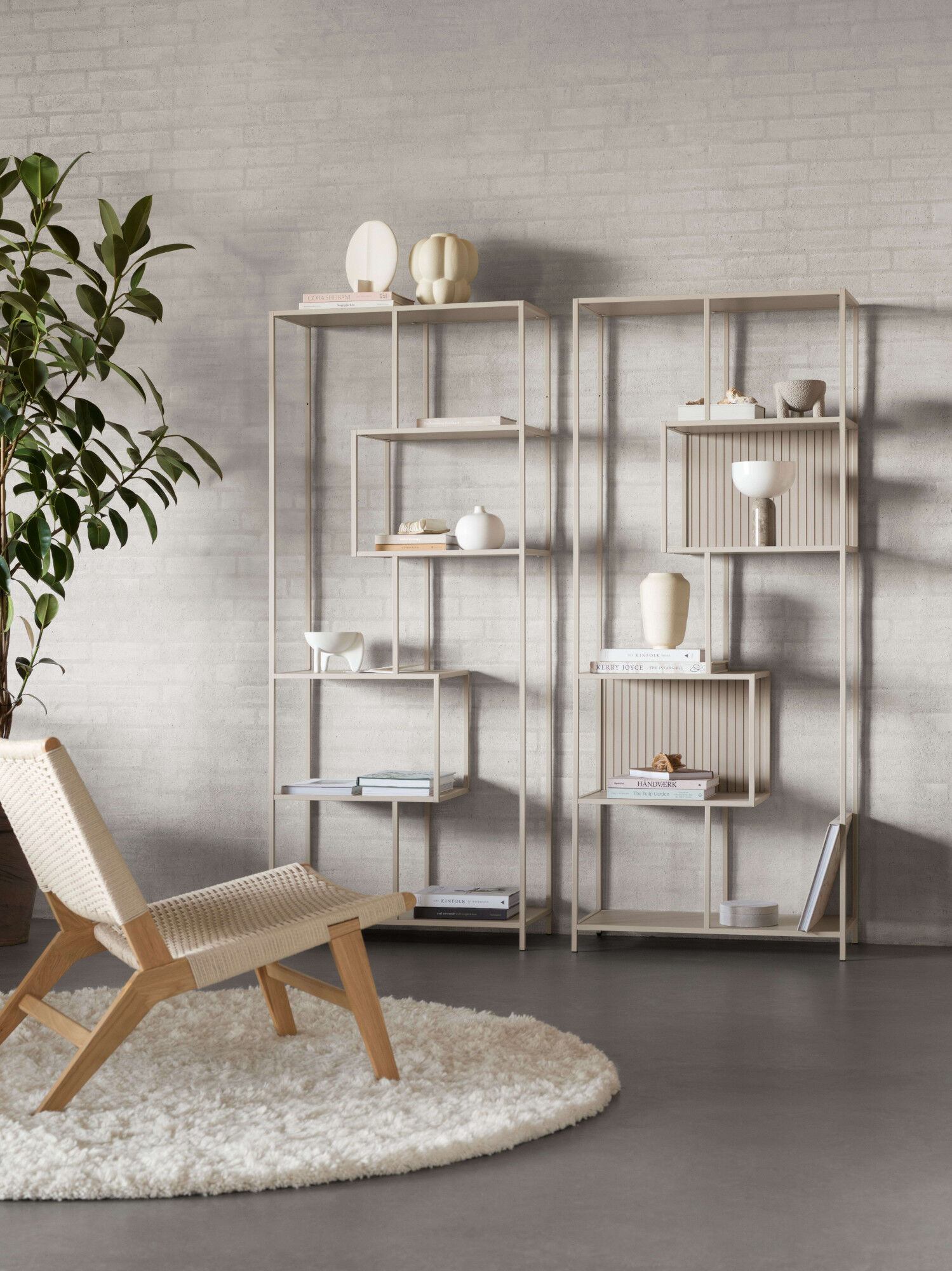 Bücherregal ACTONA GROUP "Seaford, Standregal, Regal, Raumteiler", beige (grau), B:77cm H:185cm T:35cm, Stahl, Regale, Bücherregal, grauer Stahlrahmen, asymmetrisch, Breite 77 cm grau B/H/T: 77cm x 185cm x 35cm