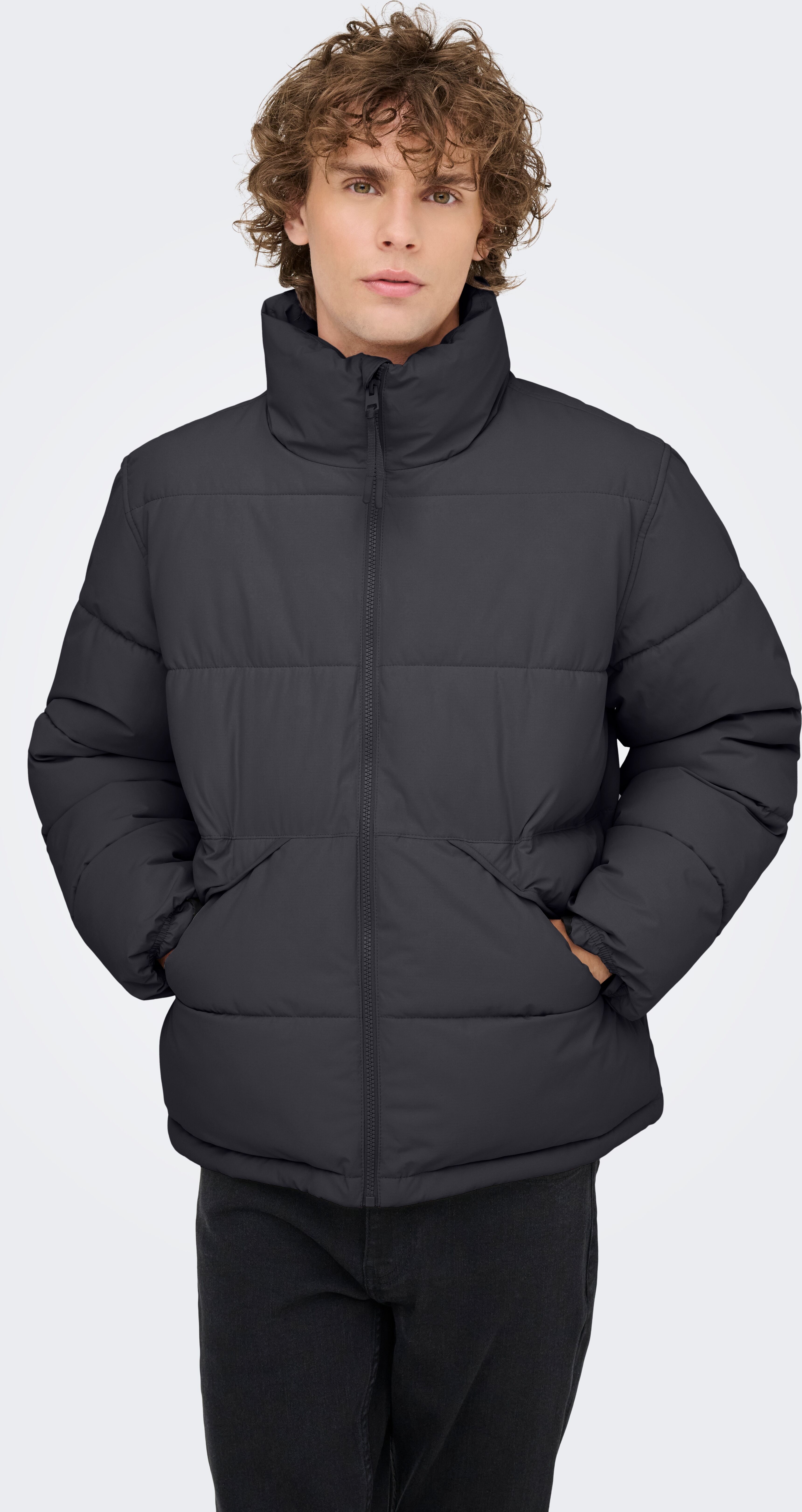 Steppjacke ONLY & SONS "ONSPACK LIFE PUFFER JACKET OTW", Herren, Gr. XL, schwarz (phantom), Web, Obermaterial: 100% Polyester, unifarben, regular fit normal, hoch geschlossener Ausschnitt, Jacken Steppjacke phantom XL