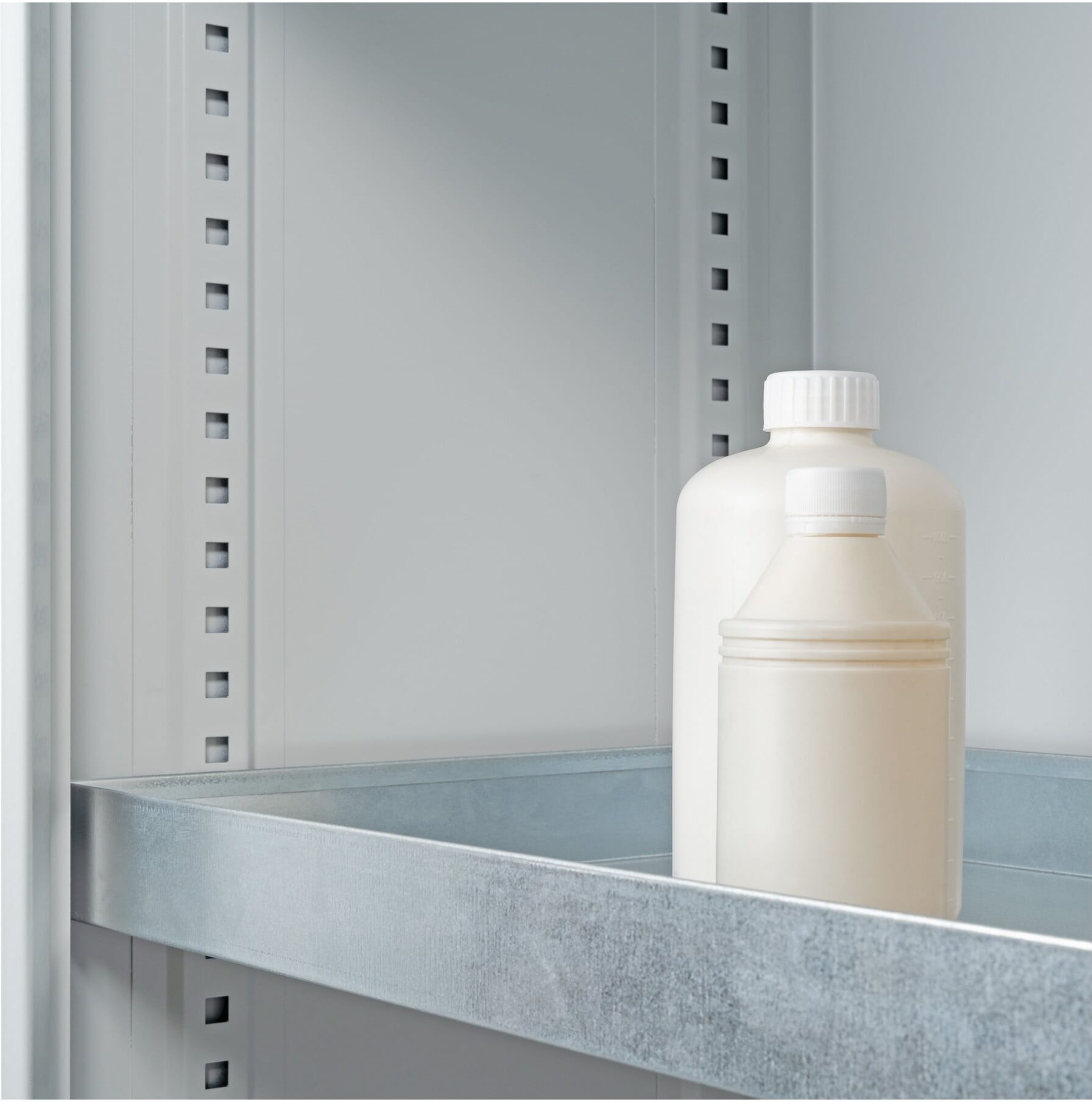 STIER Umweltschrank mit 4 verzinkten Wannenböden 1950x1200x420 mm (904851)