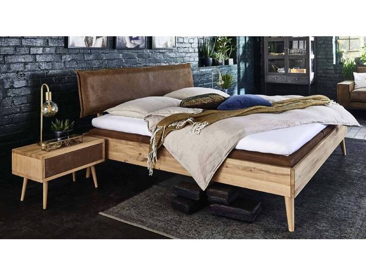 Bett MODERN mit Holzfüßen und Kopfteil aus Echtleder – 3%-Vorkasse-Rabatt