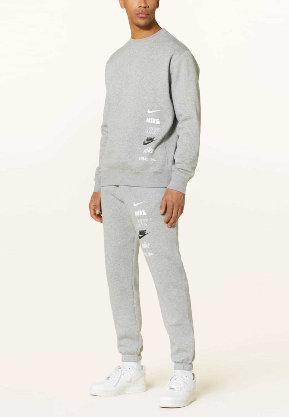Nike Club Fleece Plus Trainingsanzug mit kleinem Logo in Heather Grey