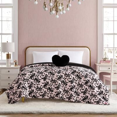 Betsey Johnson Printed Ultra Soft Plush Reversible Blanket