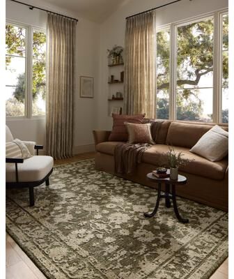 Alexander Home Paxen Traditional Area Rug