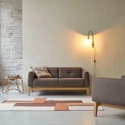 2-Sitzer-Sofa Bjorn mit massivem Eichenholzgestell und braunem Stoffbezug ,2-Sitzer