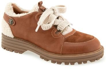 Women's Ivory Closed Casual by Jambu in Cognac (Size 6 M)