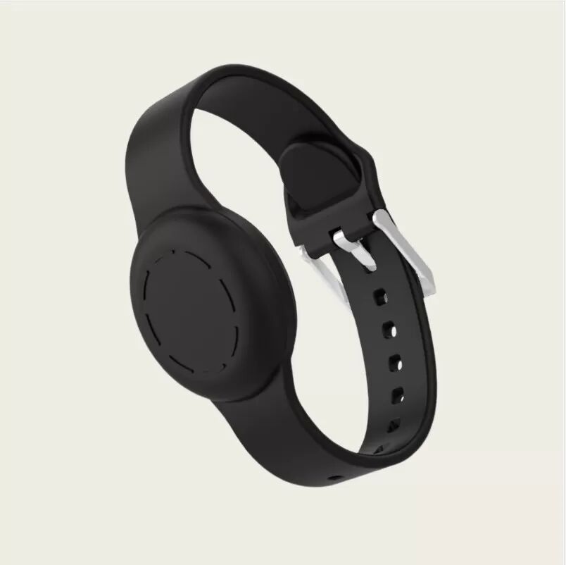 INF Schutzhülle aus Silikon für Apple AirTag Schwarz