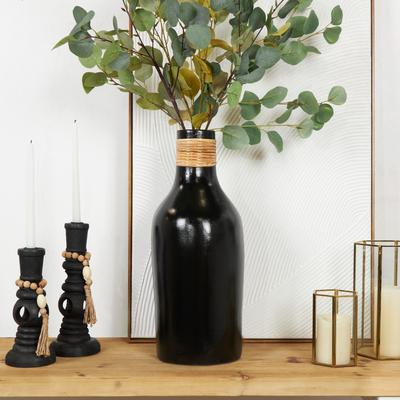 ARCILLA ELEMENTAL Modern Black Ceramic Vase with Stylish Wrapped Rattan Detailing
