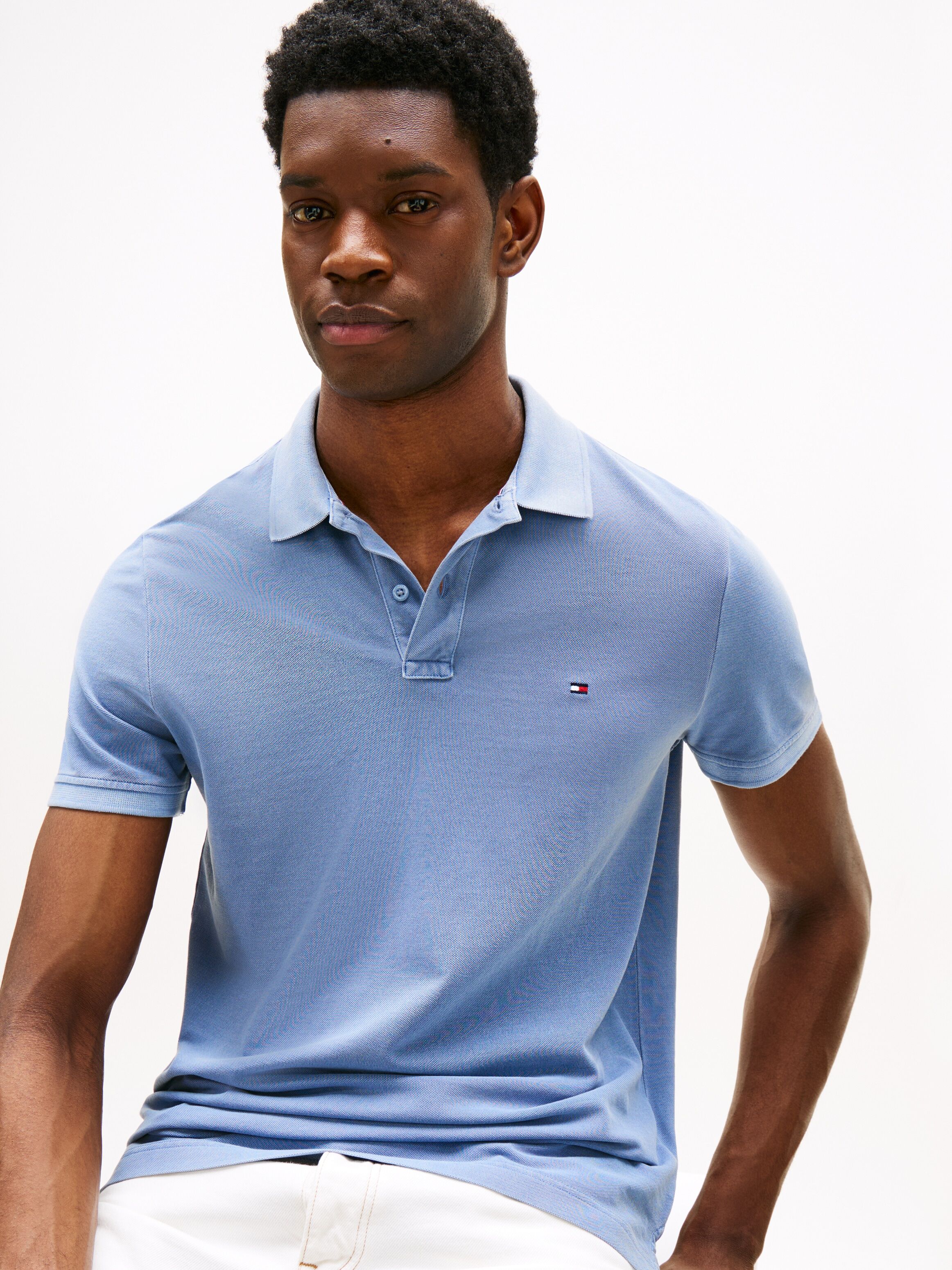 Poloshirt TOMMY HILFIGER "GARMENT DYE REG POLO", Herren, Gr. L, blau (brisk blau), Jersey, Obermaterial: 100% Baumwolle, Shirts Poloshirt, leicht gewaschene Optik brisk blau L