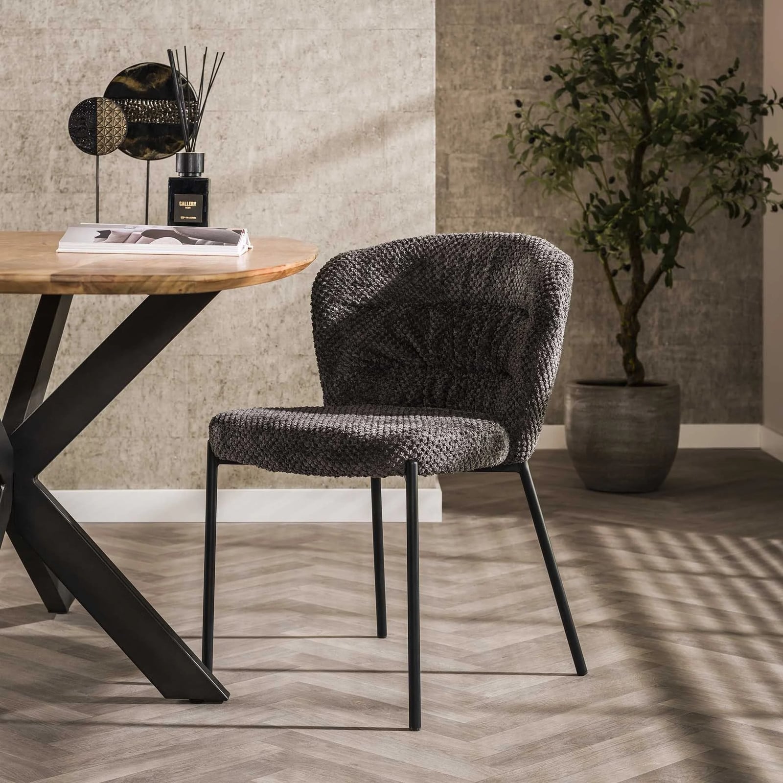 WoonStijl Stoel Pull Round - Antraciet - Boucle Stoffering