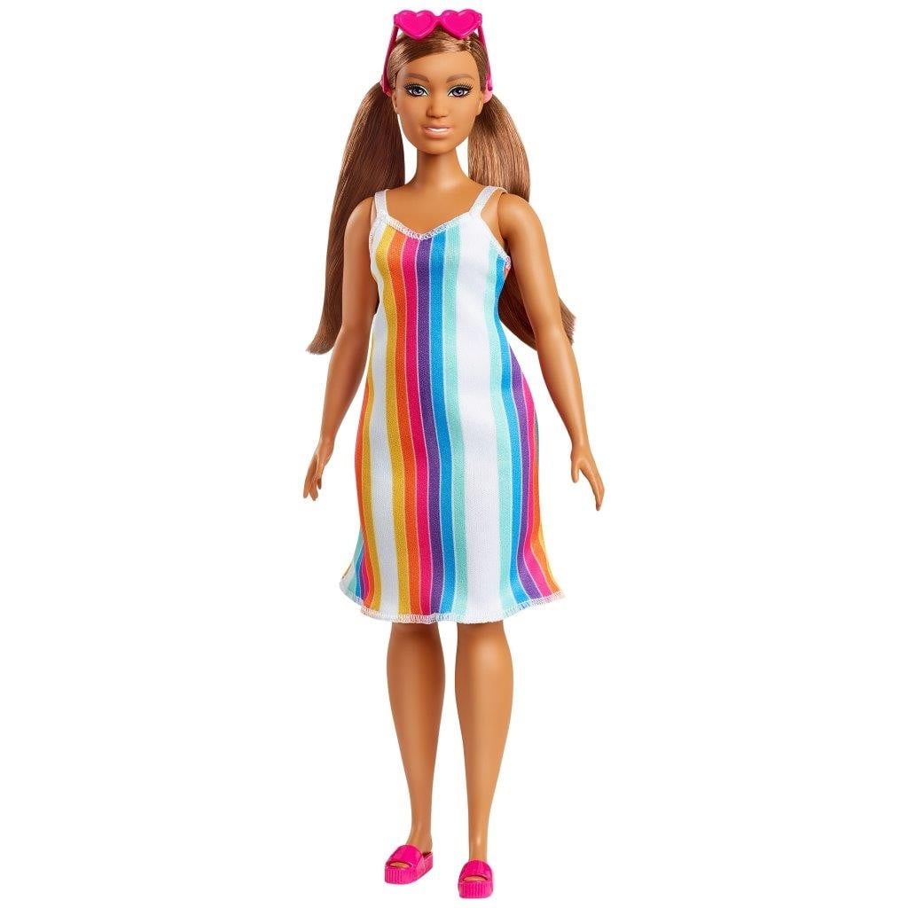 Barbie pop met regenboogkleed