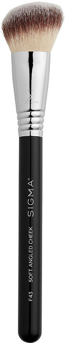 Sigma Beauty Soft Angled Cheek Brush