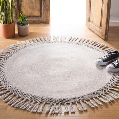 SAFAVIEH Handmade Sahara Promila Tassel Rug