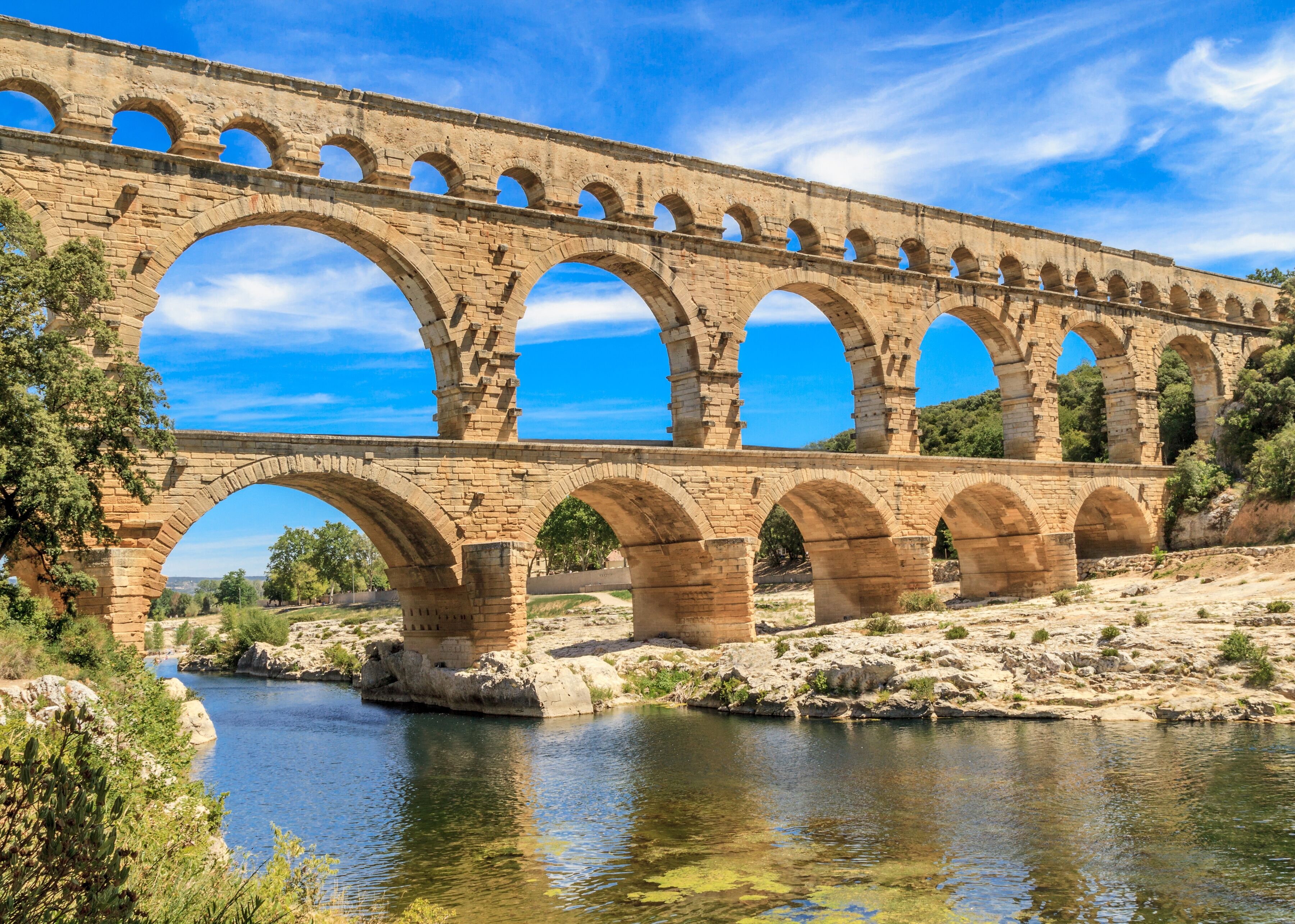 Fototapete PAPERMOON "Pont du Gard Aqueduct", bunt, B:1,5m L:1,11m, Vlies, Tapeten, Fototapete bunt B/L: 1,5m x 1,11m, Bahnen: 7 Stk.