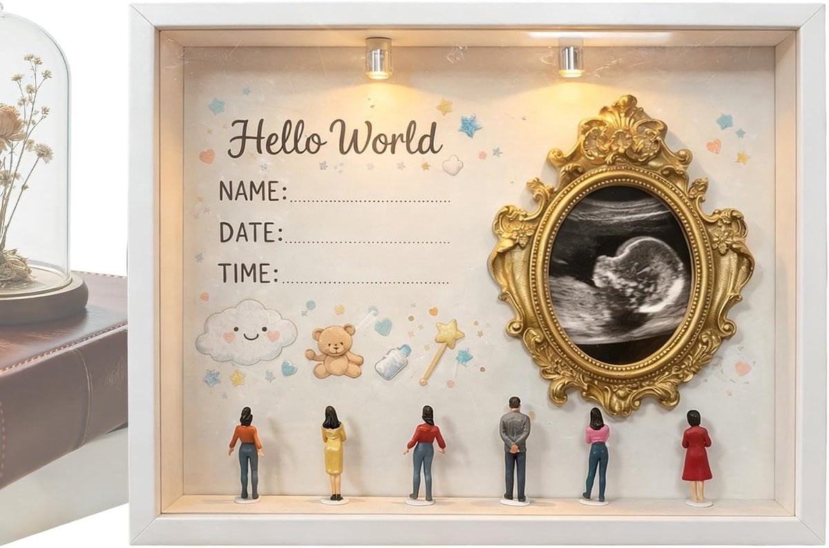 Mini Museum Display Decoratieve Doos voor Kinderherinneringen met Verlicht Silhouet - 33 x 23 cm
