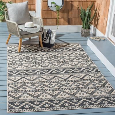 SAFAVIEH Veranda Rudy Indoor/ Outdoor Waterproof Patio Backyard Rug